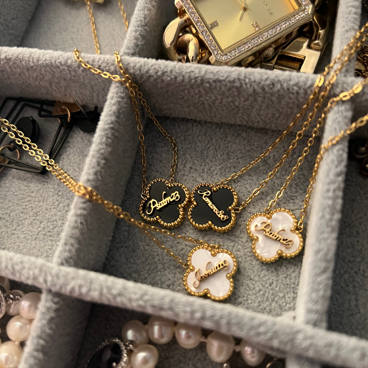 Bible Versed Clover Necklaces (Gold)