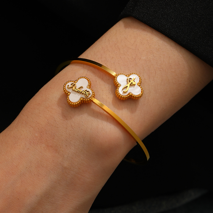 Bible Versed Clover Bangles (Gold) - Personalised