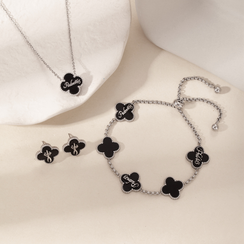 Bible Versed Clover Necklaces (Silver)