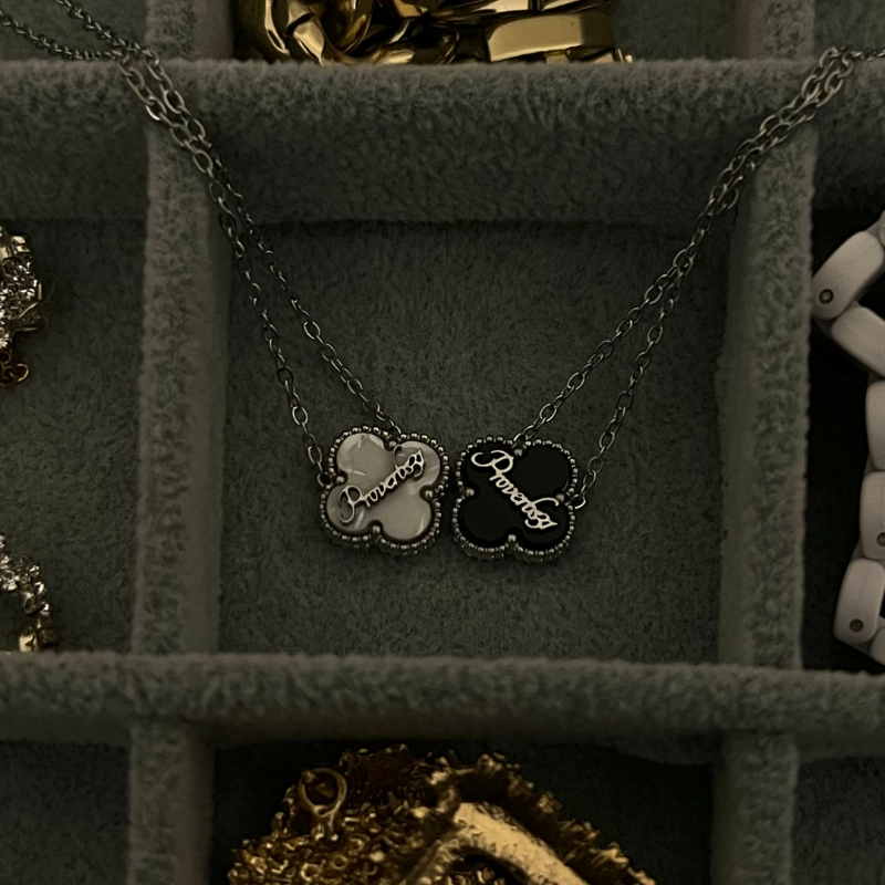 Bible Versed Clover Necklaces (Silver)