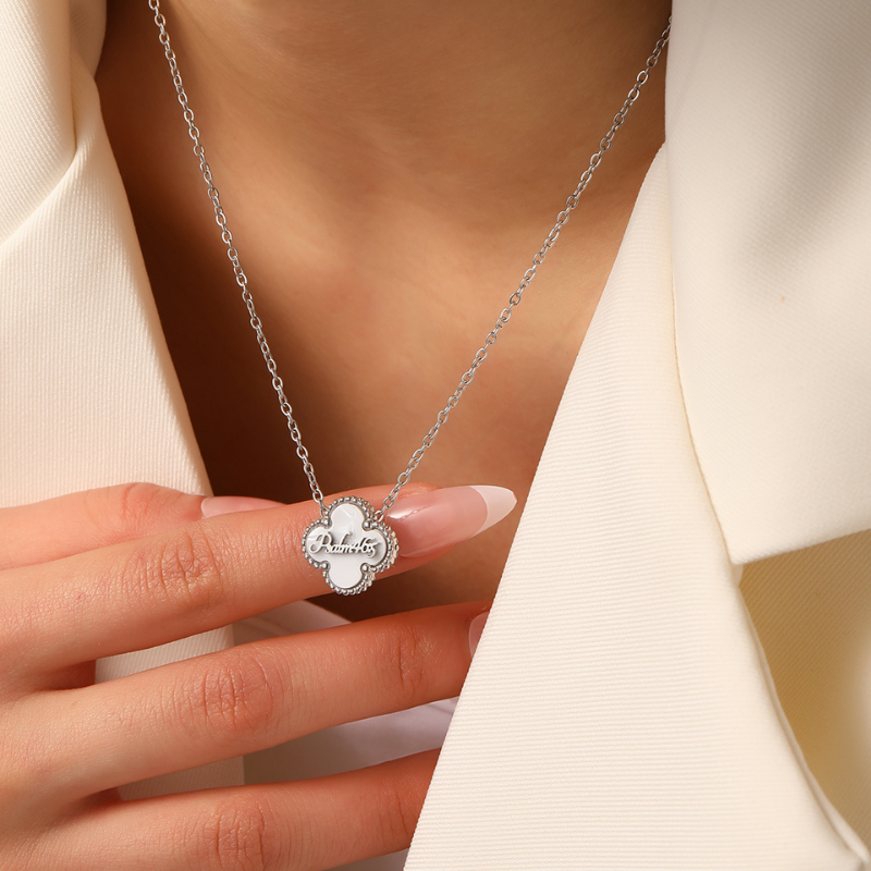 Bible Versed Clover Necklaces (Silver)