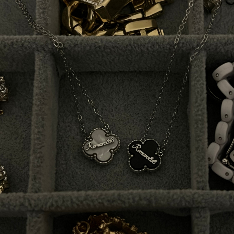 Bible Versed Clover Necklaces (Silver)