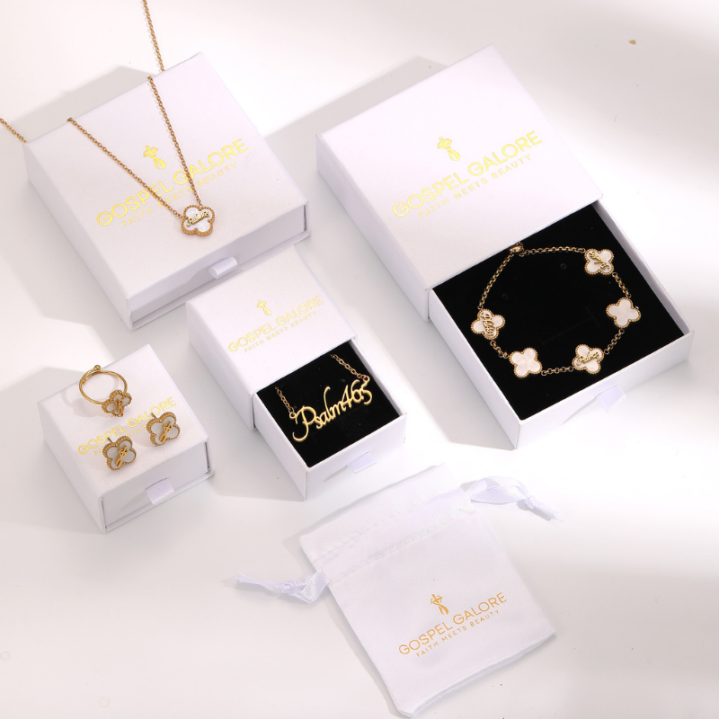 Bible Versed Clover Necklaces (Silver)