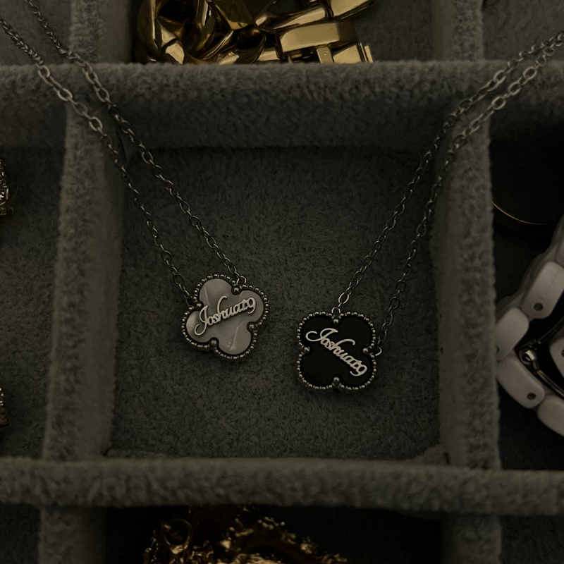 Bible Versed Clover Necklaces (Silver)